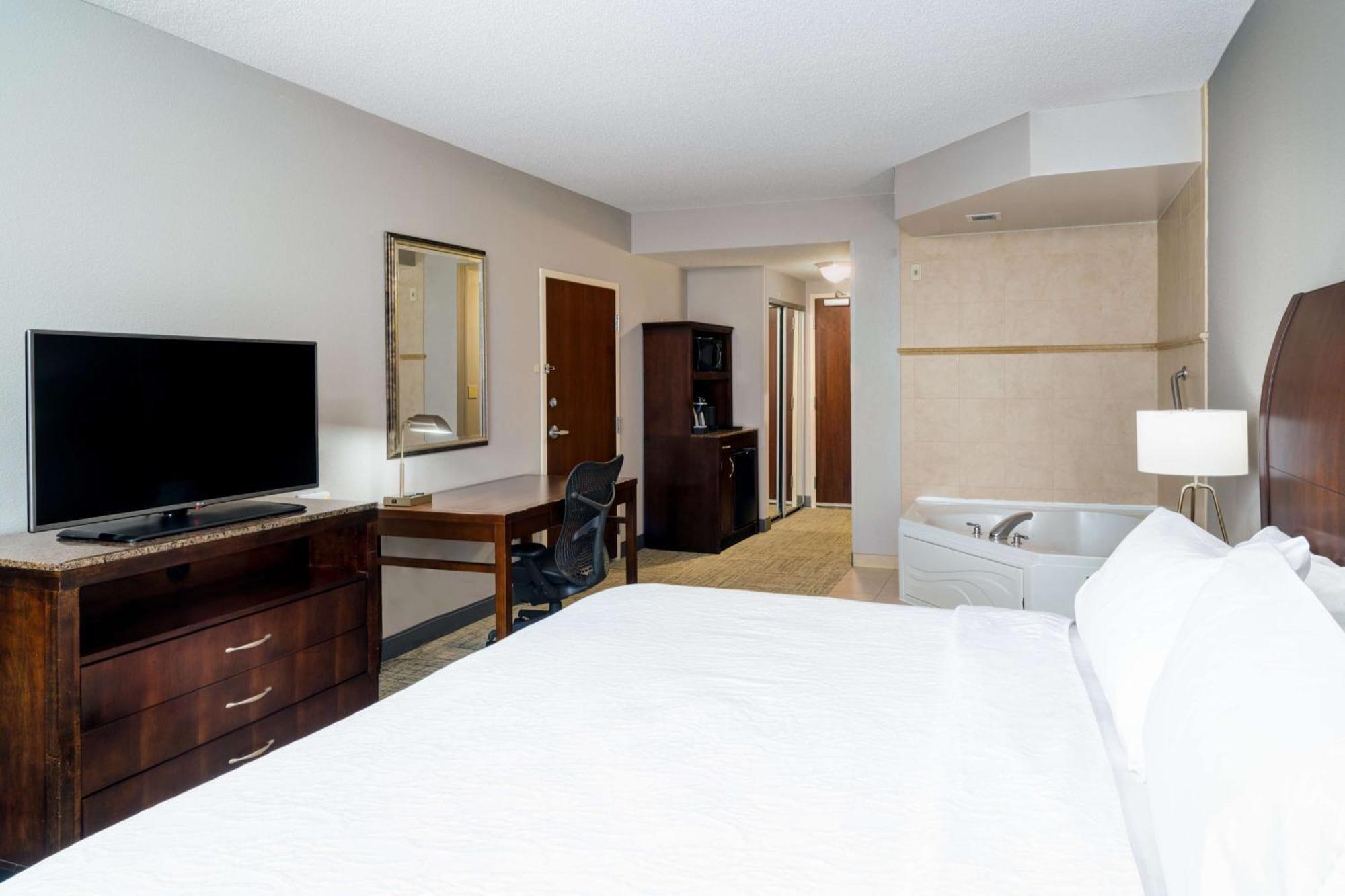 Hilton Garden 3*